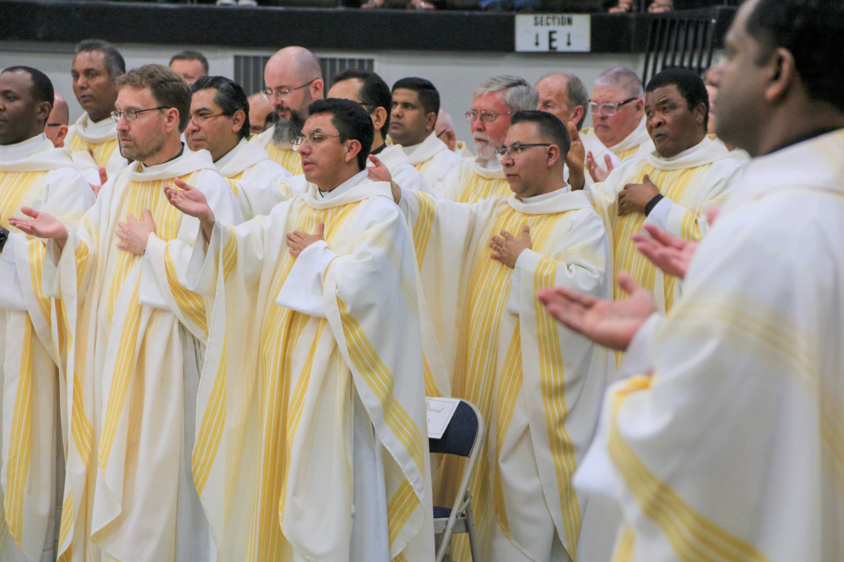 ChrismMass_Priests