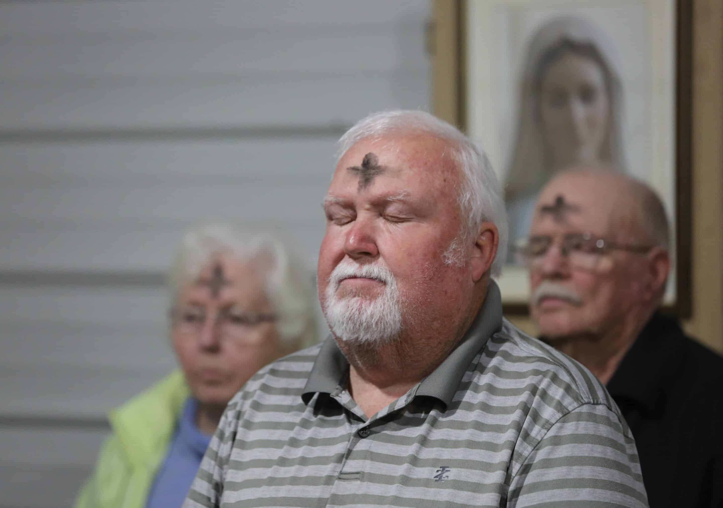 ASH WEDNESDAY KENTUCKY PARISHIONERS Fr. Stephen Van Lal Than