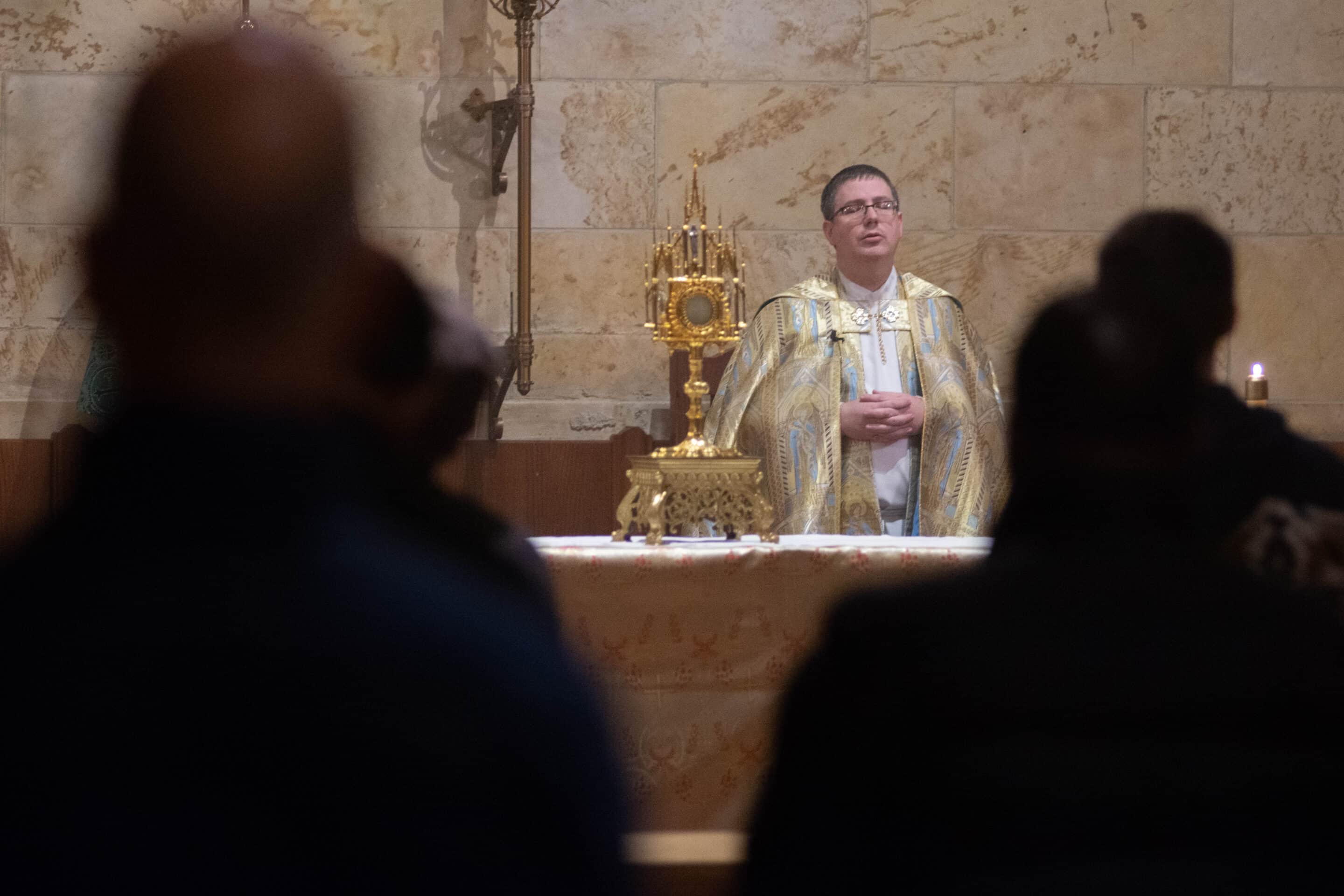 Adoration_FrDaniel_convocation2025 Fr. Stephen Van Lal Than
