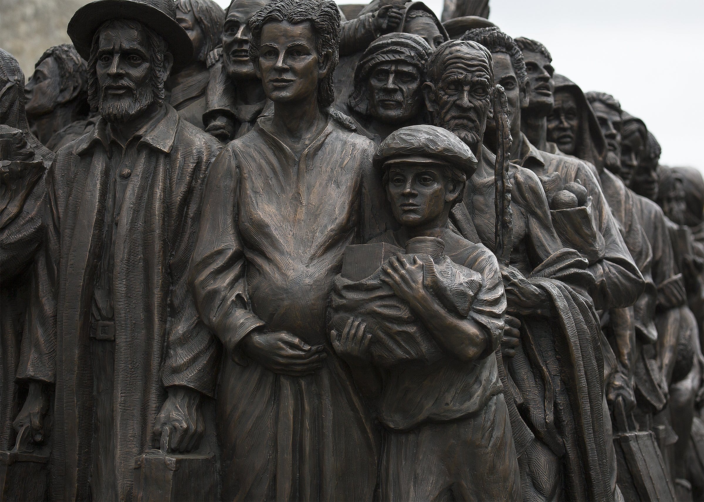 'ANGELS UNAWARES' SCULPTURE Fr. Stephen Van Lal Than